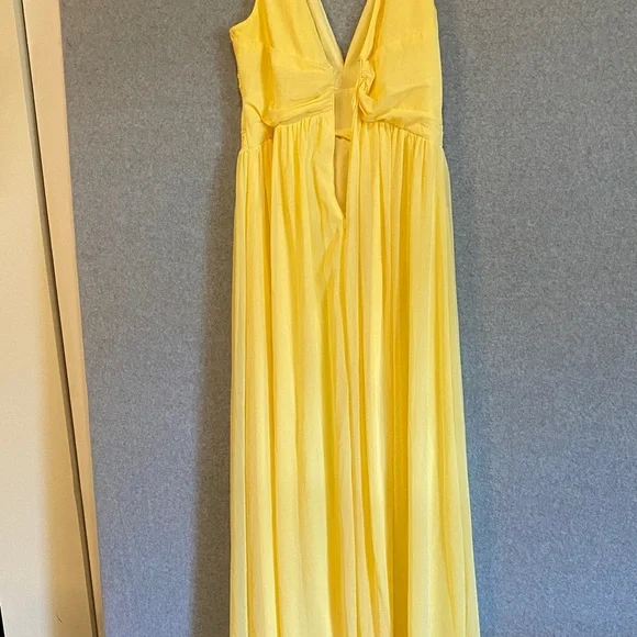 Formal Spring Gown - Picture 6 of 13